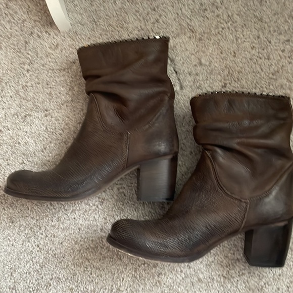 Ovyé brown leather ankle boots 6.5-7 - Picture 9 of 10